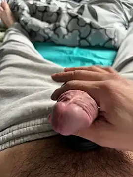 Snapshot of longfapper chatting on 03-07-26, 03:09 longfapper online show from 03-07-26, 03:09