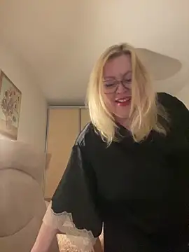 JanieLight53 online show from 05-11-26, 07:11