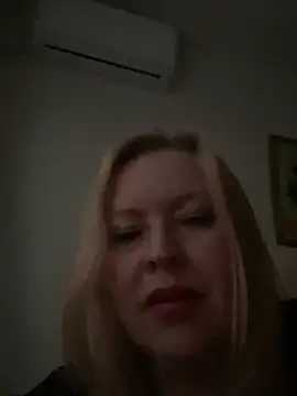 Snapshot of JanieLight53 chatting on 05-15-26, 11:34 JanieLight53 online show from 05-15-26, 11:34