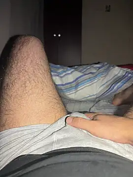 Cr1sXPorn online show from 04-18-26, 07:01