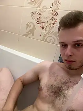 Snapshot of slavic_man chatting on 08-05-26, 12:41 slavic man online show from 08-05-26, 12:41