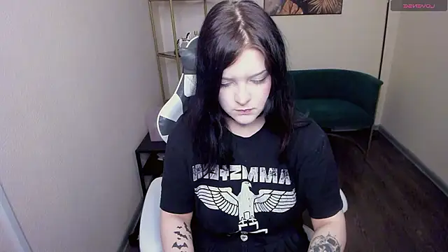 EsterTwilight online show from 03-28-26, 03:55