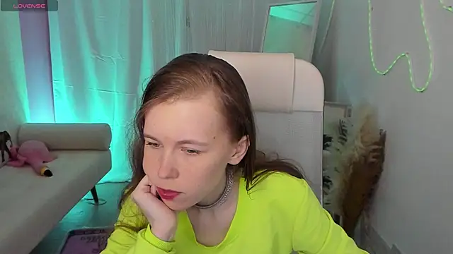 AriaGracen online show from 04-15-26, 08:32