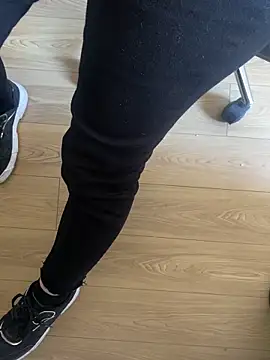 yanbenmle online show from 03-10-26, 09:47