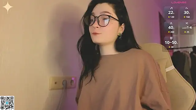 Luna Moon13 online show from 04-19-26, 01:27