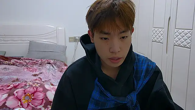 Similu-001 online show from 03-12-26, 04:40