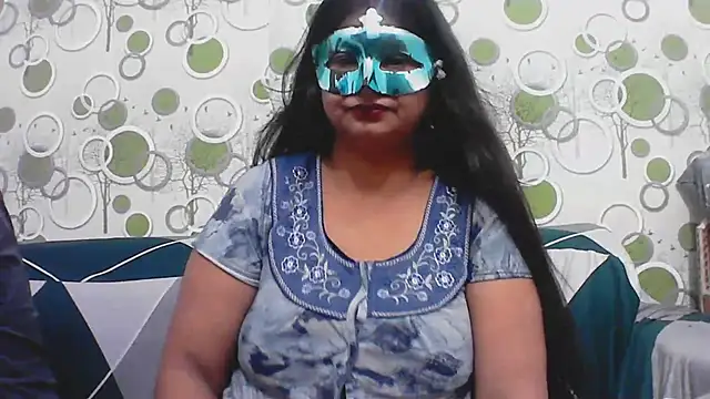 Snapshot of hard_to_do__ chatting on 05-24-26, 03:28 hard to do online show from 05-24-26, 03:28