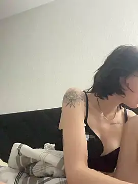 MayaLoveee online show from 03-11-26, 07:42