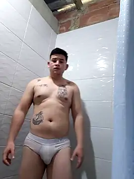 blanquito18  online show from 06-19-26, 04:11