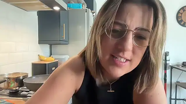 annabellewarick online show from 04-08-26, 11:10