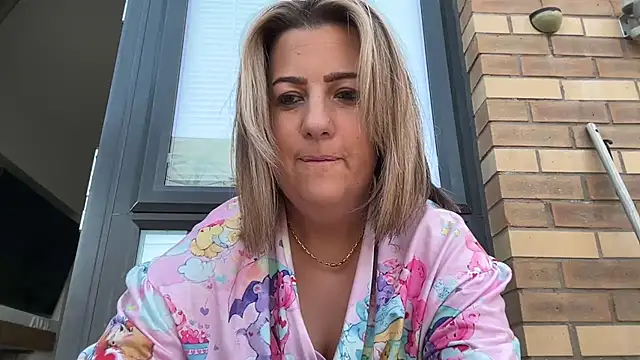 Snapshot of annabellewarick chatting on 07-21-26, 06:49 annabellewarick online show from 07-21-26, 06:49