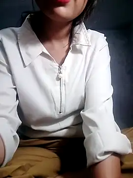 Divya3107 online show from 03-30-26, 04:24