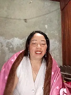 Yellow-pink online show from 03-09-26, 02:48