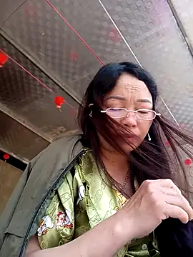 Yellow-pink online show from 03-19-26, 07:01