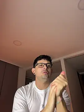 TroyeSavage online show from 06-01-26, 10:17