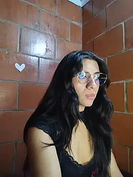Snapshot of Amanda_x1 chatting on 04-09-26, 09:31 Amanda x1 online show from 04-09-26, 09:31