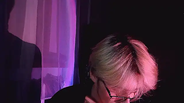 frill1 online show from 03-18-26, 11:08