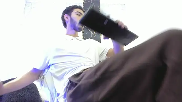 Valentin Lux online show from 04-08-26, 04:12