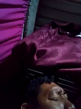 robert234789 online show from 03-11-26, 04:29