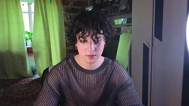 AdrianChill online show from 05-05-26, 09:28