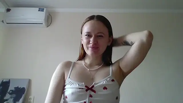 Whisper Of Desire online show from 04-21-26, 11:38