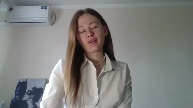 Whisper Of Desire online show from 04-22-26, 12:18