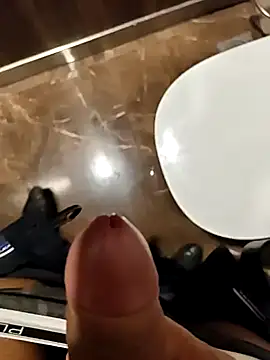 Andrealexander30 online show from 04-24-26, 10:50