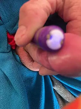 wasntevenme online show from 04-18-26, 08:42