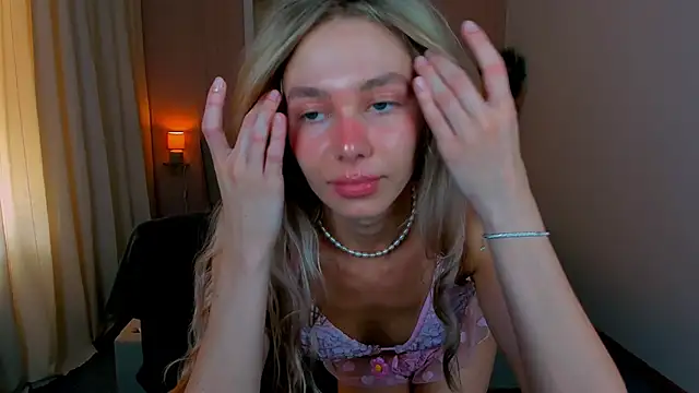 LuluAlis online show from 06-03-26, 02:44