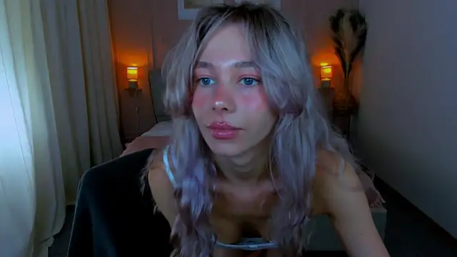 Snapshot of LuluAlis chatting on 07-23-26, 10:24 LuluAlis online show from 07-23-26, 10:24