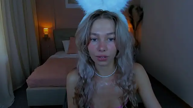 Snapshot of LuluAlis chatting on 07-29-26, 10:24 LuluAlis online show from 07-29-26, 10:24