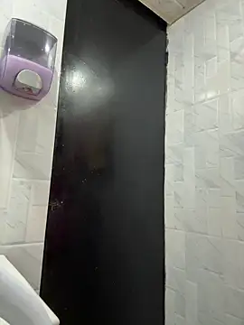 nami rosee online show from 03-10-26, 07:19