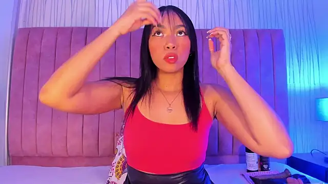 ValeriaRey  online show from 04-28-26, 08:36