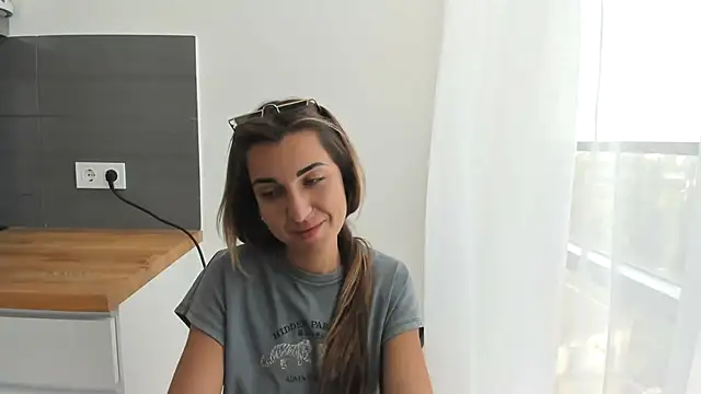 summmmersky1 online show from 07-28-26, 02:13