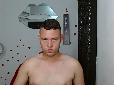 Snapshot of sven_fox723 chatting on 05-05-26, 12:35 sven fox723 online show from 05-05-26, 12:35