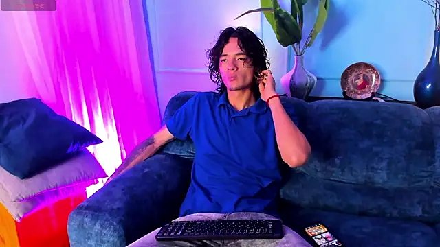 Skinny Mac online show from 03-23-26, 02:21