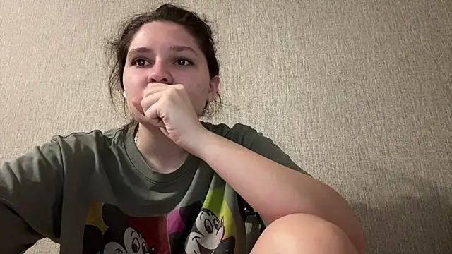 Emmiebutwihu online show from 03-25-26, 09:04