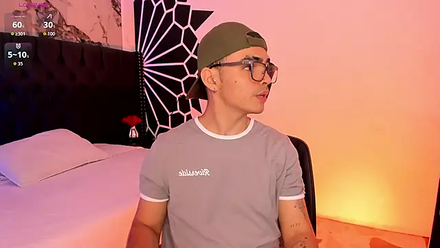 NicoKinggs  online show from 04-30-26, 12:44