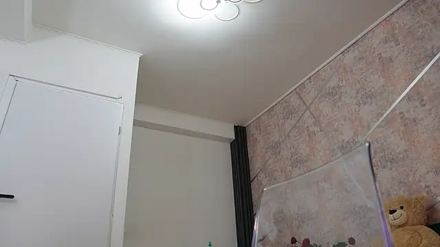 IceBlueBabe online show from 05-12-26, 07:00