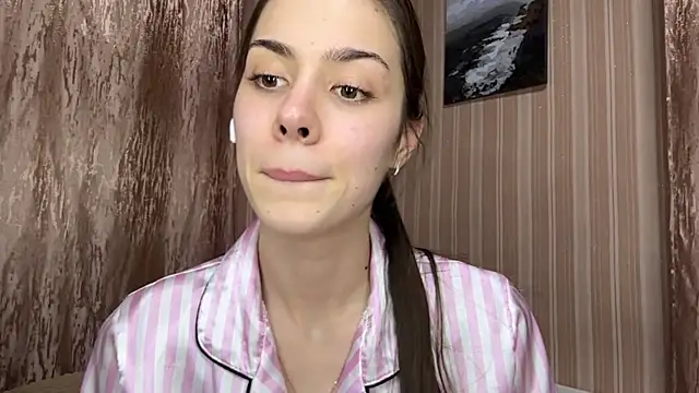 AylaLust online show from 04-10-26, 02:00