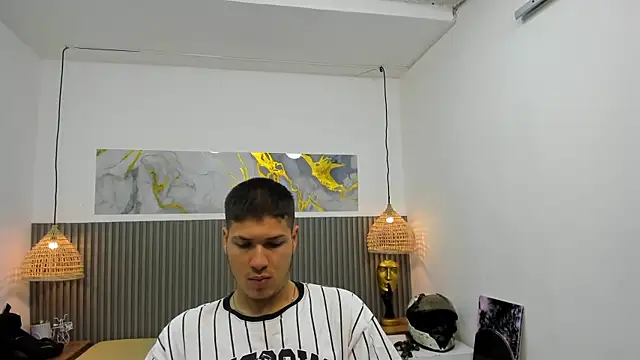 AlessandroFranco online show from 06-19-26, 01:26