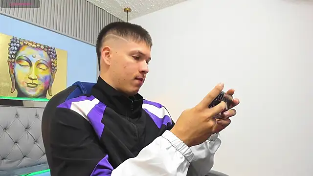 AlessandroFranco online show from 06-20-26, 01:36