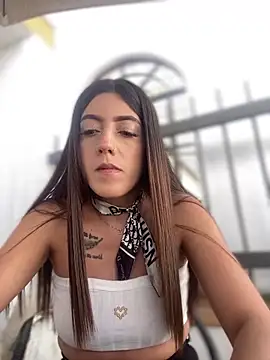 Electra Pinkk online show from 04-04-26, 01:52