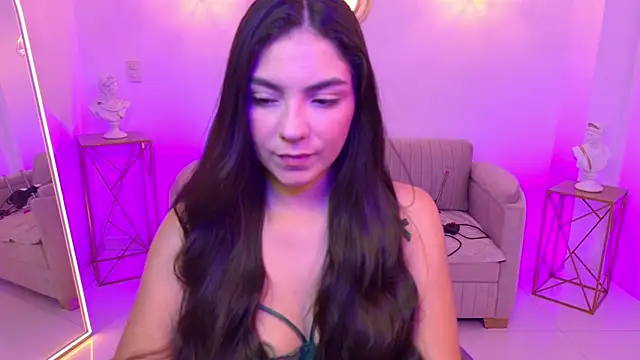 Snapshot of Gia_Capri chatting on 04-11-26, 03:11 Gia Capri online show from 04-11-26, 03:11