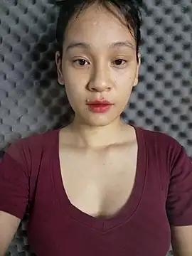 Snapshot of -Hicici- chatting on 07-15-26, 12:27 -Hicici- online show from 07-15-26, 12:27