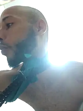 Snapshot of Polla-Grande_97 chatting on 04-15-26, 08:43 Polla-Grande 97 online show from 04-15-26, 08:43