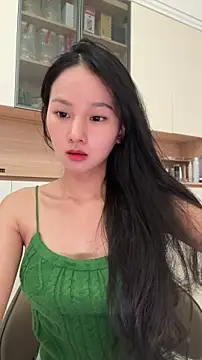 Snapshot of Lynn_33 chatting on 06-26-26, 10:08 Lynn 33 online show from 06-26-26, 10:08
