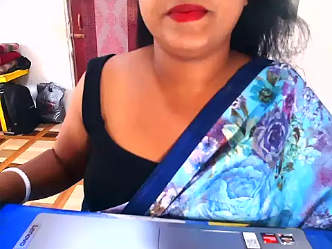 Snapshot of IamRiva chatting on 03-17-26, 10:51 IamRiva online show from 03-17-26, 10:51