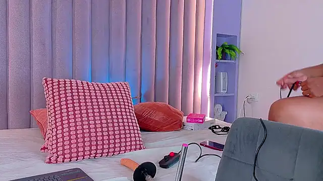 Meganlove   online show from 07-08-26, 02:49
