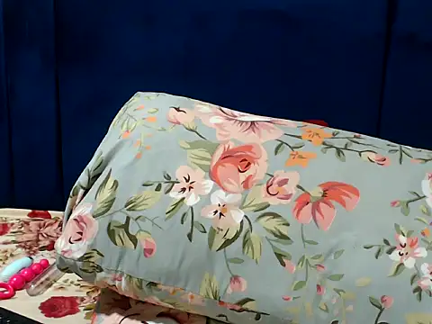 BustyChocx online show from 04-17-26, 08:12